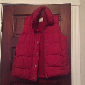 Puffy vest size L old navy